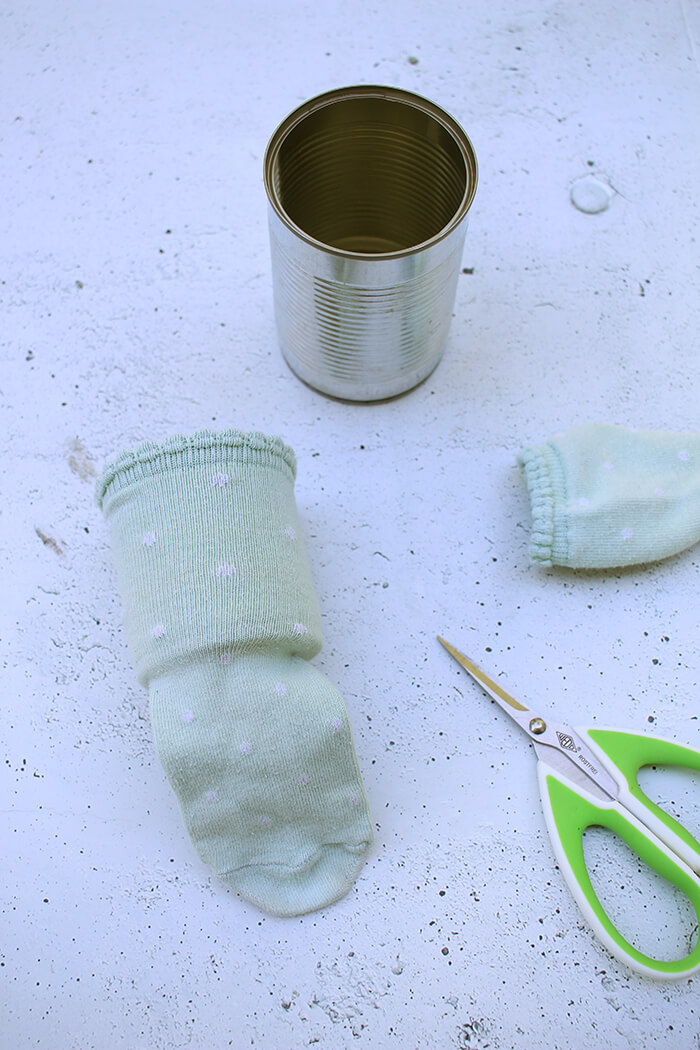 DIY Challenge - No Sew Projekte, oder wie aus einer Socke und einer Hose ein schicker Übertopf wird.