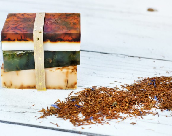 DIY Seife mit Tee, das perfekte individuelle selbstgemachte Weihnachtsgeschenk