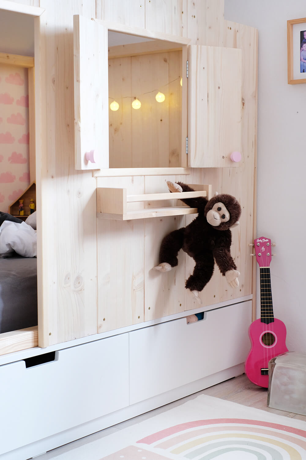 DIY Hausbett - WIe aus dem Nordli von Ikea ein Hasubett wird - Gingered Things