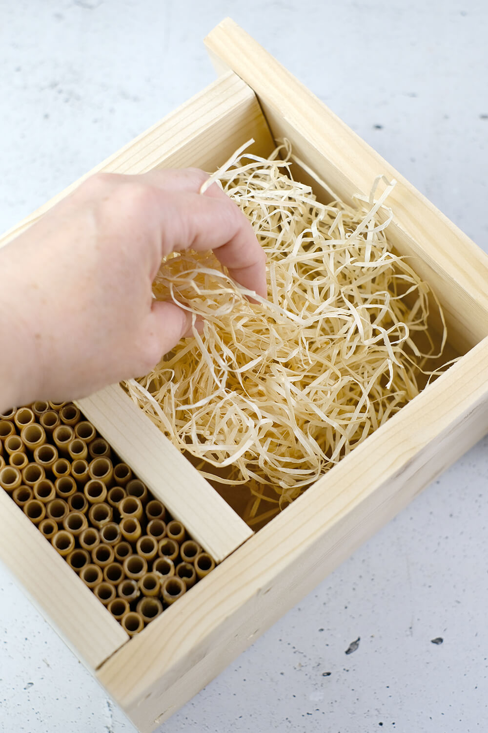 DIY Bienenhotel für Wildbienen - Dremel - Gingered Things