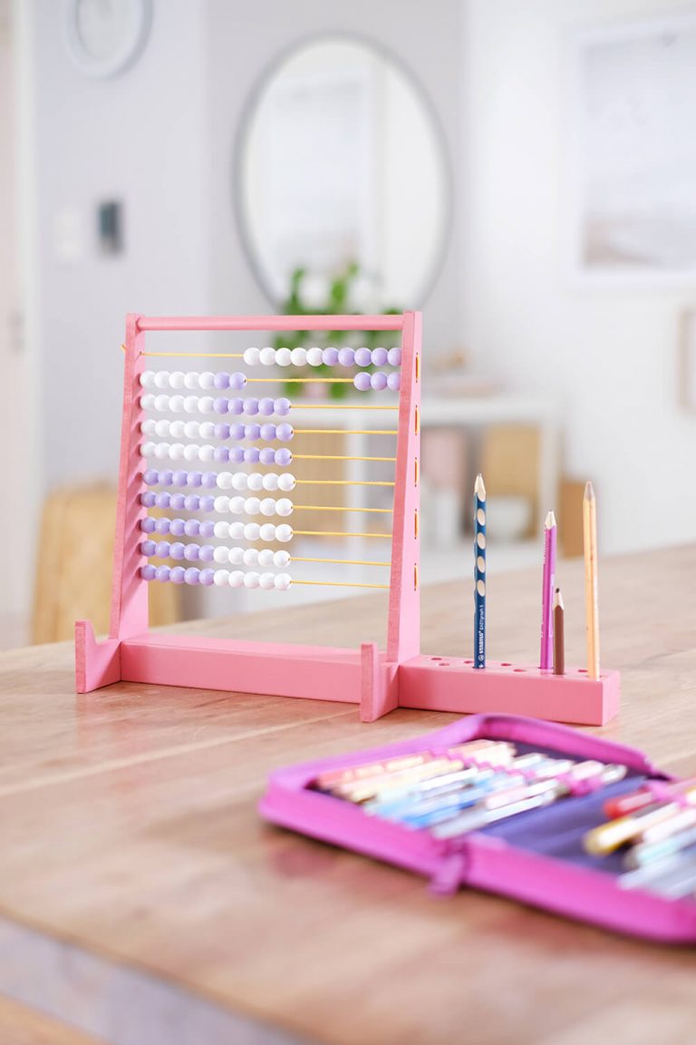 DIY Rechenschieber und Buchständer in einem mit belton