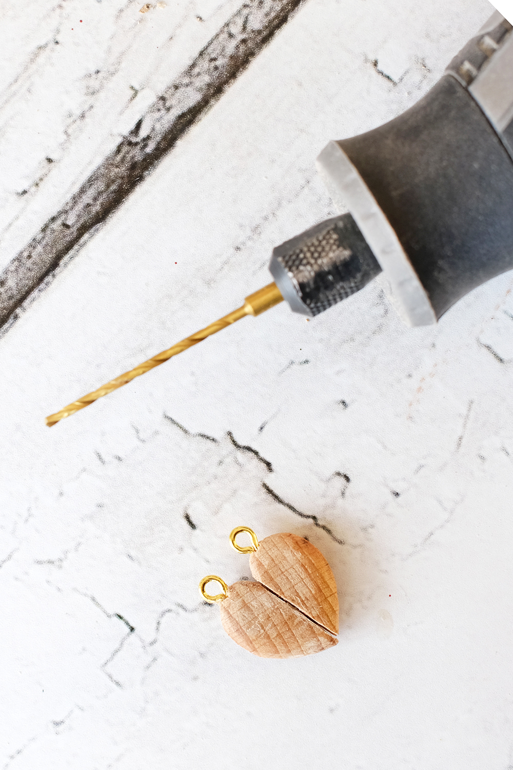 DIYnachten mit Dremel und Gingered Things - Herzanhänger mit Magneten